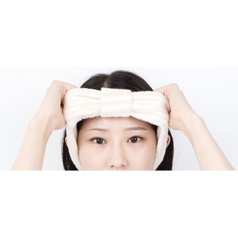 [innisfree] ribbon hair band - style your hair with our stylish hair accessory - image 3