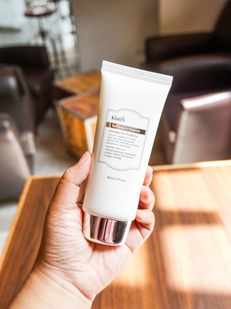 [klairs] soft airy uv essence spf50+ pa+++ 80ml - protect your skin from the sun and keep it hydrated with our uv essence - image 2