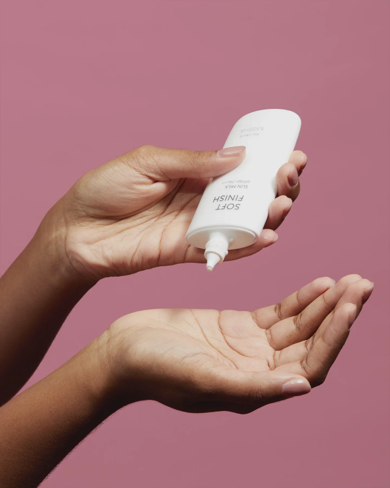[missha] all around safe block soft finish sun milk spf50+ pa+++ 70ml - protect your skin from the sun and achieve a mattified look with our sun milk - image 5