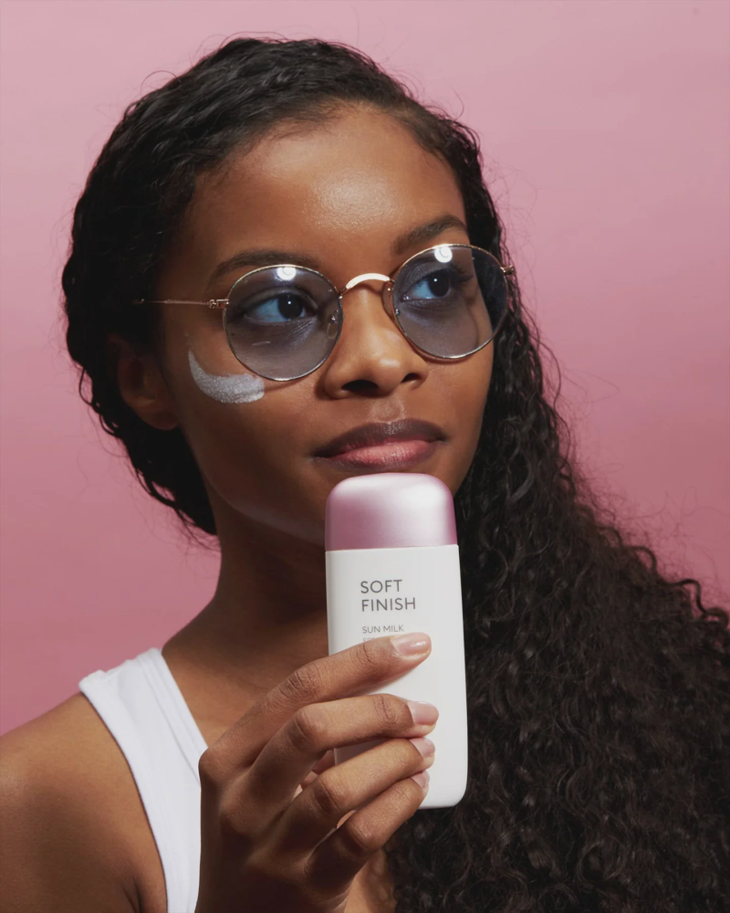 [missha] all around safe block soft finish sun milk spf50+ pa+++ 70ml - protect your skin from the sun and achieve a mattified look with our sun milk - image 6
