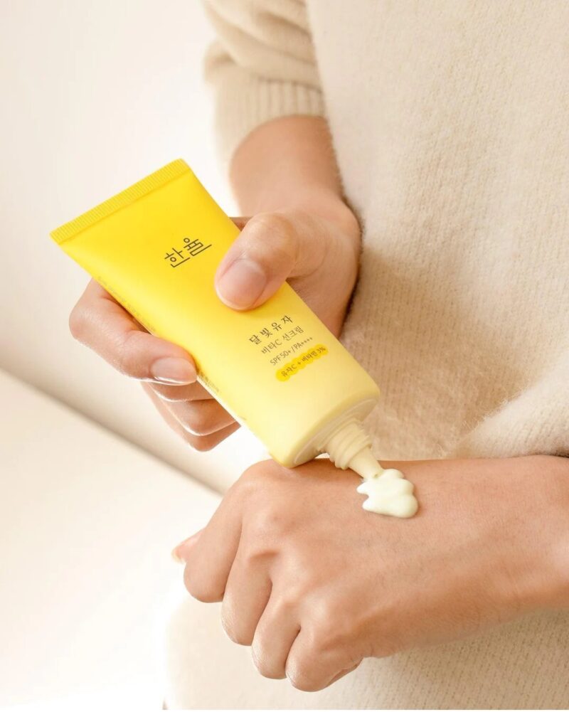 [hanyul] yuja vita c suncream 50ml - brighten and protect your skin with our yuja vita c suncream - image 8